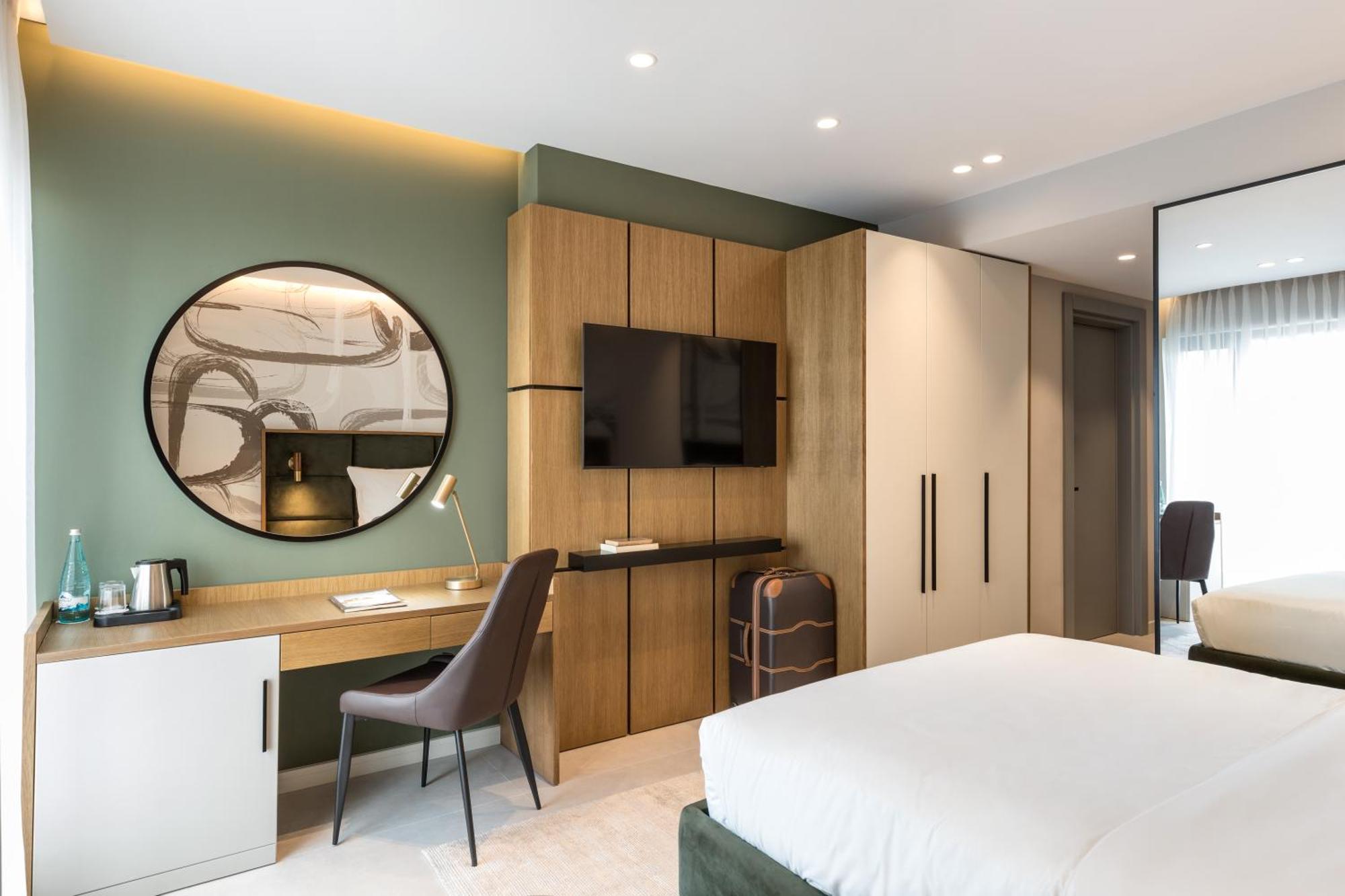 Mercure Tirana Exterior photo